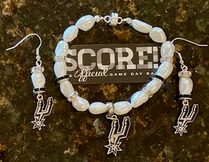 San Antonio Spurs pearl and rhinestone logo bracelet and earrings