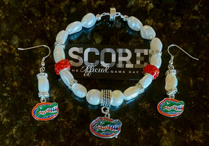 Florida Gators Logo Pearl Earrings and bracelet set